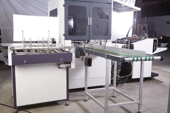 Sistema de Posicionamento Visual 45 Pc Per Min Máquina de Fabricação de Caixa rígida para relógio Sapatos de telefone brinquedo