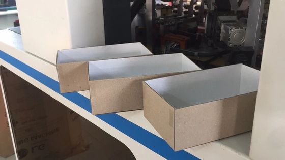 Canto automático do lado do declive que cola a máquina para cantos especiais das caixas