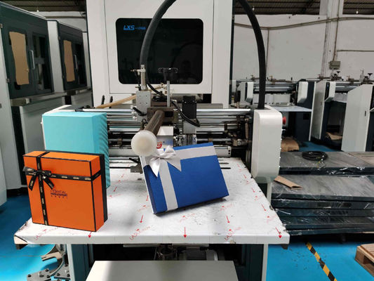 Máquina dada forma esperta da cartonagem do presente do livro de papel com sistema de envolvimento duplo da caixa