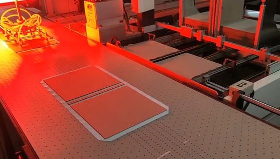 Capa dura da caixa da Multi-função que faz a máquina com tamanhos de alta velocidade e grandes da caixa e o servo motor de Panasonic