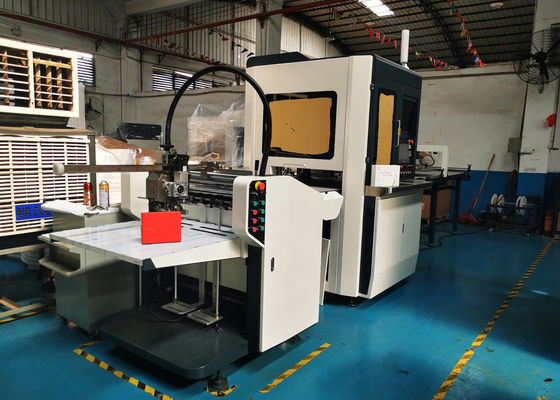 Caixa rígida de colagem de papel da máquina W3183mm de L5985mm que posiciona a máquina