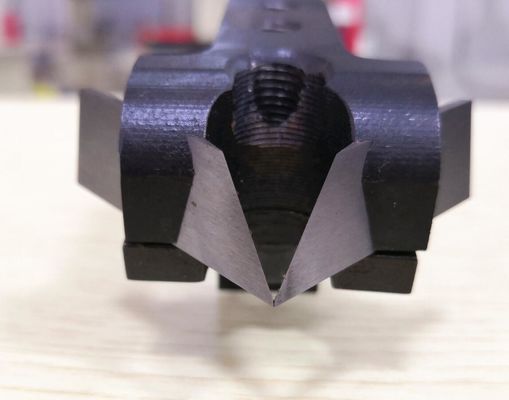 Cartão rígido da caixa V que sulca a máquina que pode sulcar o cartão e a placa do MDF