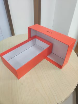 Máquina de colagem de papel de alimentação automática para fabricação de caixas rígidas