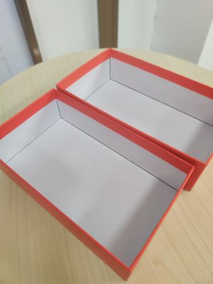 Máquina de colagem de papel de alimentação automática para fabricação de caixas rígidas
